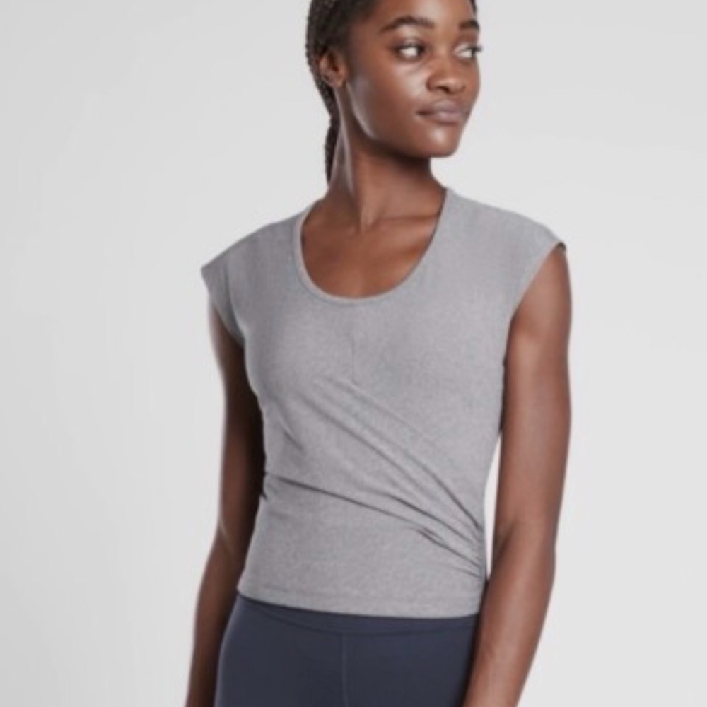 Athleta Gray Bayview Tee size small